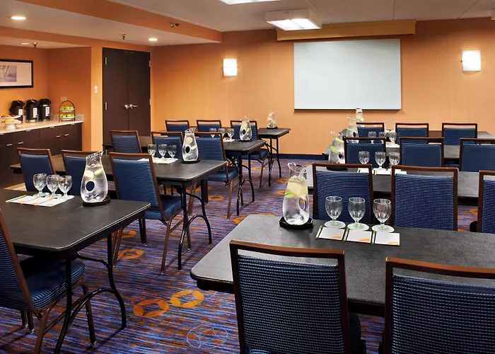 Courtyard Chicago Arlington Heights/south 3*